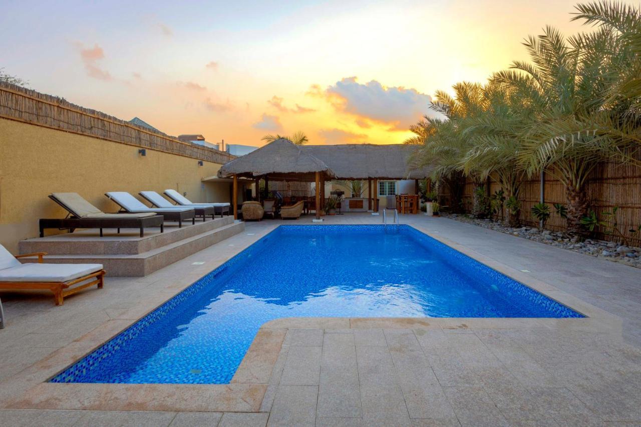 Dar 66 4Br Pool Villa With Jacuzzi ราสอัลไคมาห์ ภายนอก รูปภาพ