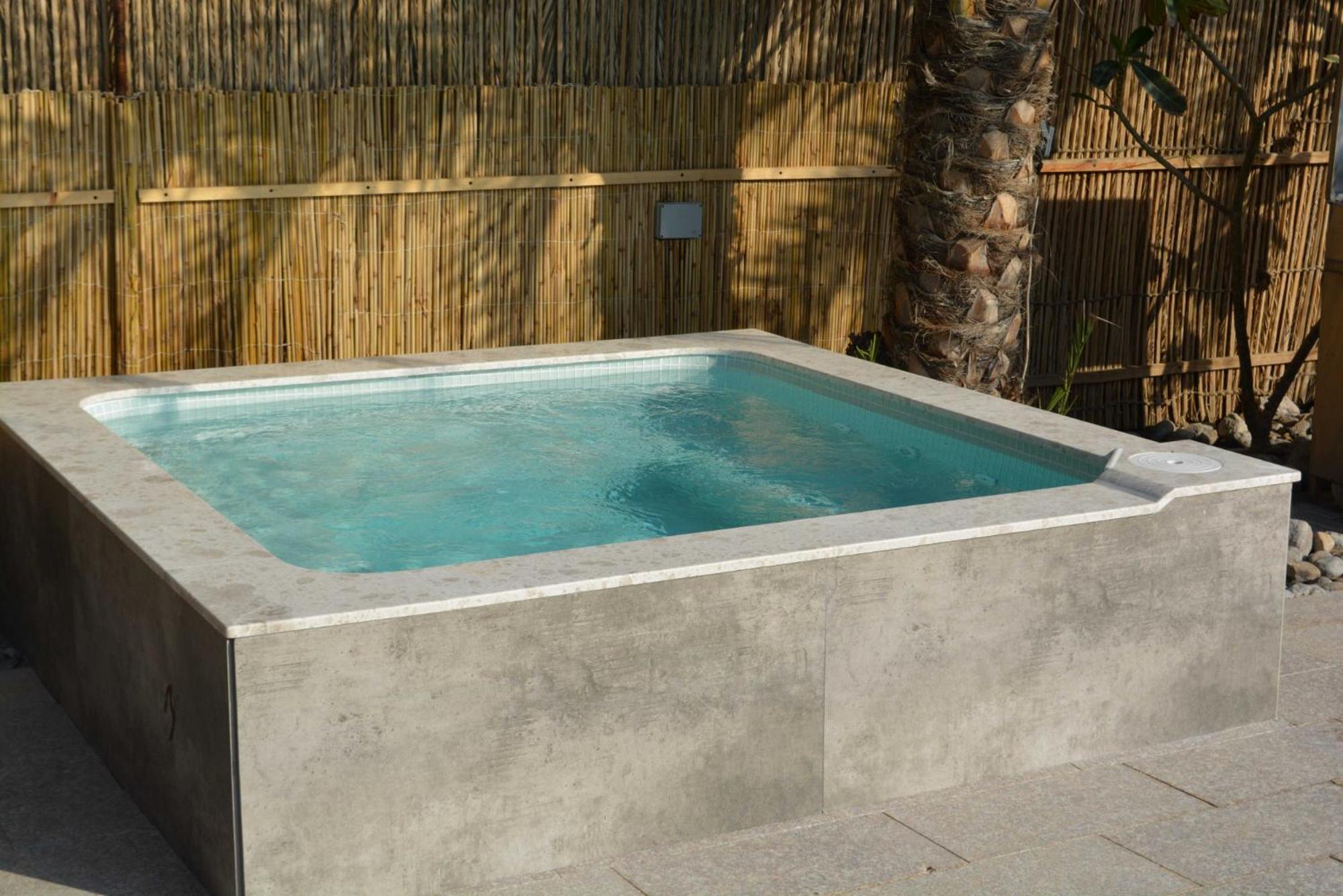 Dar 66 4Br Pool Villa With Jacuzzi ราสอัลไคมาห์ ภายนอก รูปภาพ